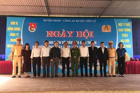 NGÀY HỘI THANH NIÊN VỚI VĂN HÓA AN TOÀN GIAO THÔNG