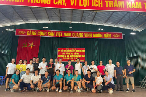 GIAO LƯU VĂN HÓA – THỂ THAO GIỮA CÔNG ĐOÀN TRƯỜNG THPT TRẦN HƯNG ĐẠO VÀ CÔNG ĐOÀN TRƯỜNG THCS VÀ THPT HOÀNG HOA THÁM