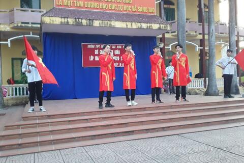 GIỜ CHÀO CỜ TỰ QUẢN CỦA LỚP 10A4 TRƯỜNG THPT TRẦN HƯNG ĐẠO NĂM HỌC 2020 – 2021