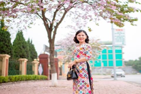 ÁO DÀI TRUYỀN THỐNG – TĂNG THÊM NÉT ĐẸP CHO CÁC CÔ GIÁO TRƯỜNG THPT TRẦN HƯNG ĐẠO