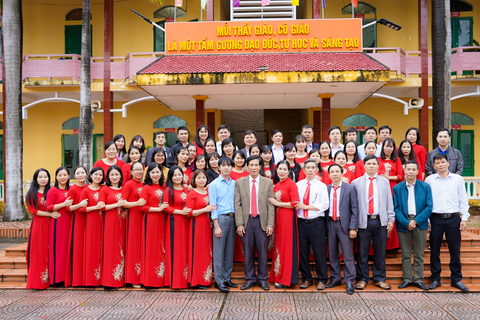 THPT Trần Hưng Đạo có một nghề cao quý