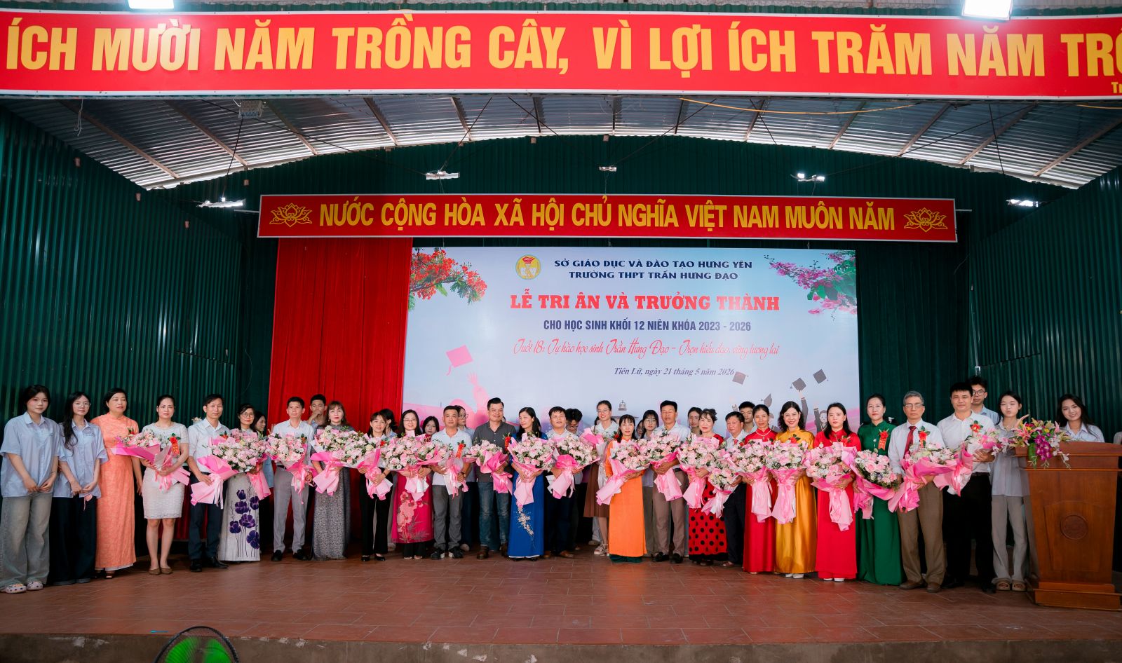 link ảnh lễ tổng kết, Lễ tri ân và trưởng thành cho hs k12 năm học 2025-2026