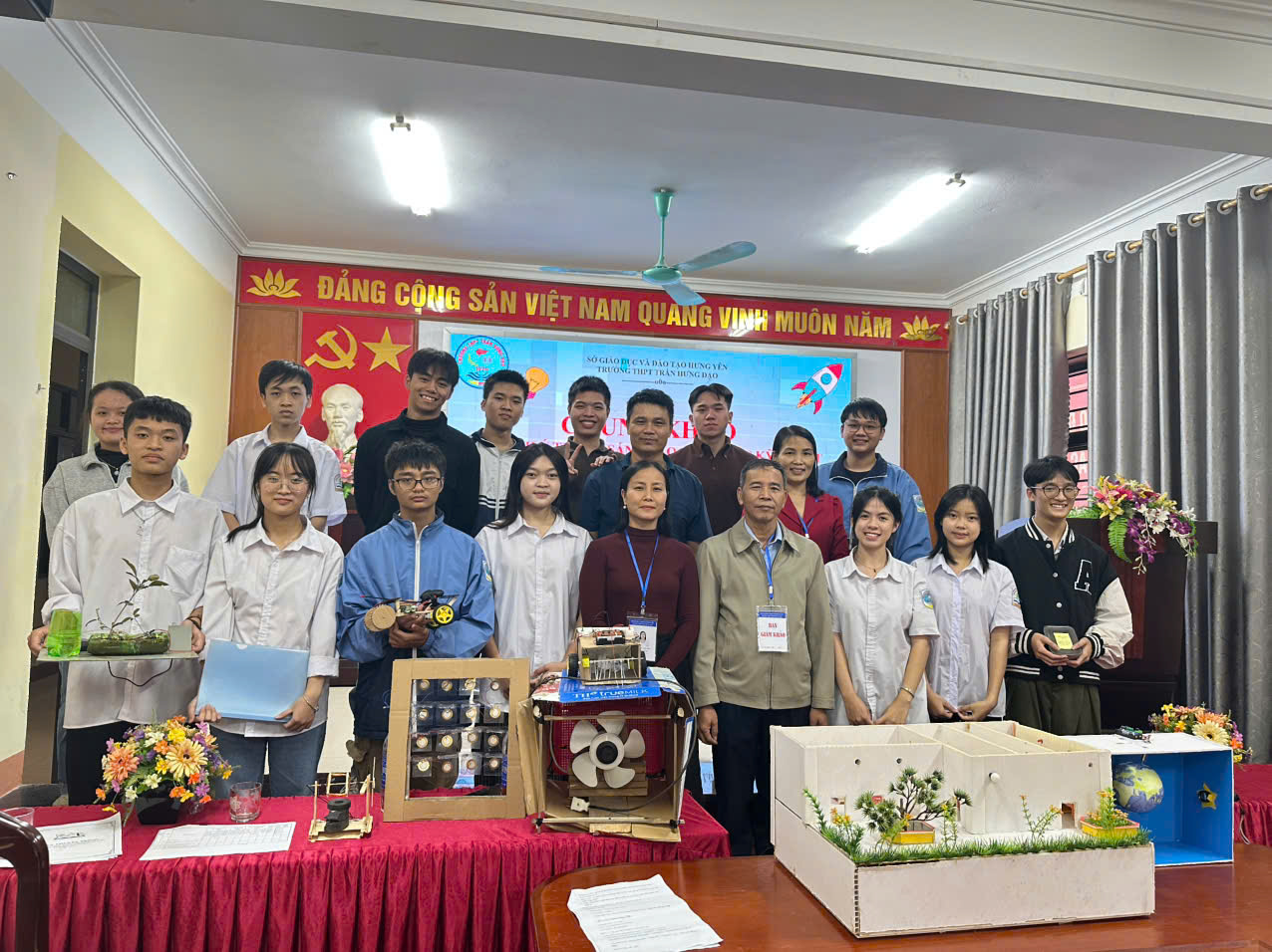 Những ấn tượng từ kết quả cuộc thi ý tưởng sáng tạo KHKT cấp trường THPT Trần Hưng Đạo – Xã Tiên Lữ - Tỉnh Hưng Yên